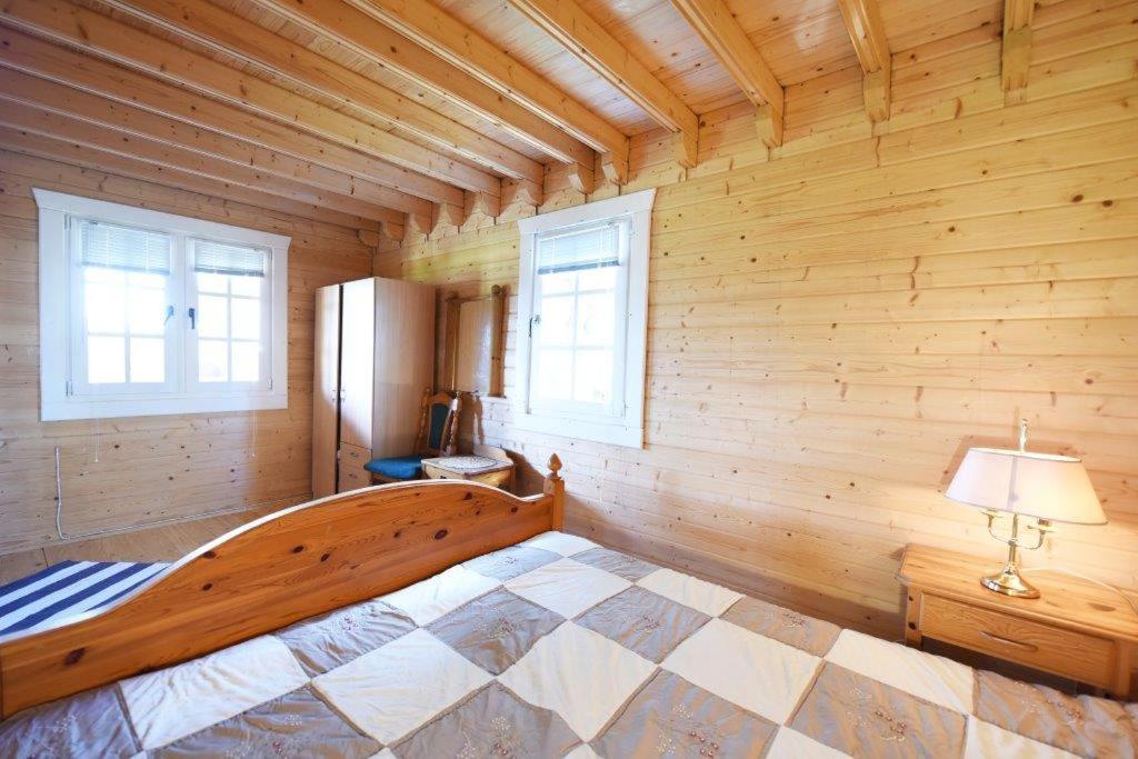 Ferienwohnung Judbidzi Pape Exterior foto
