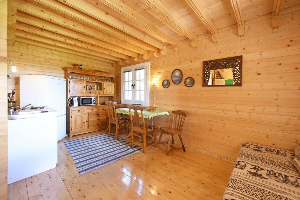 Ferienwohnung Judbidzi Pape Exterior foto